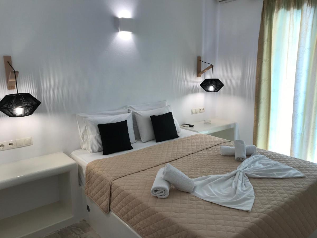 Vassiliki Rooms Páros Eksteriør billede
