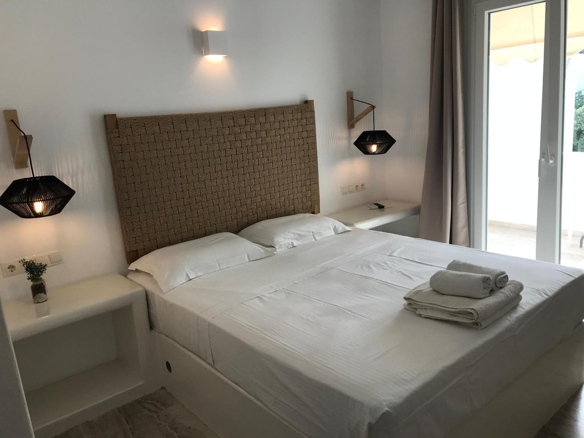 Vassiliki Rooms Páros Eksteriør billede