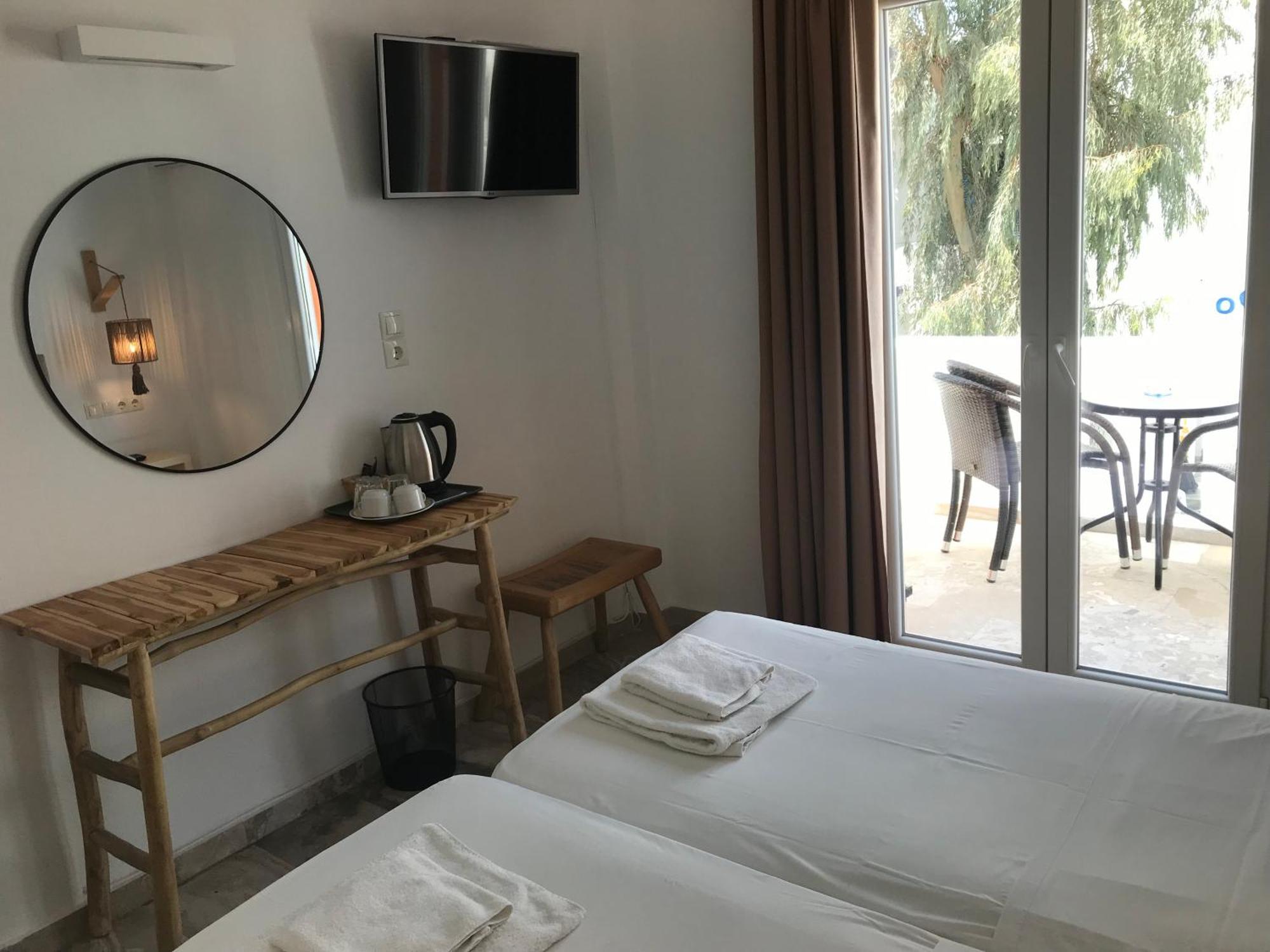 Vassiliki Rooms Páros Eksteriør billede
