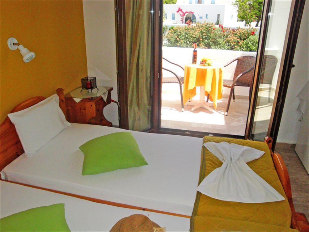 Vassiliki Rooms Páros Eksteriør billede